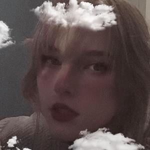 Meet your Posher, Hope